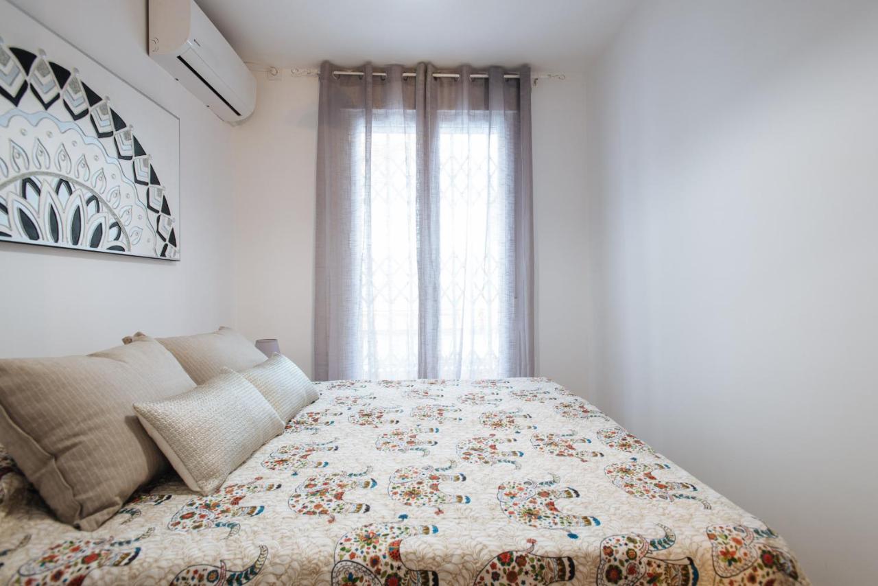 El Apartamento Del Reloj De Sol Sevilla Buitenkant foto
