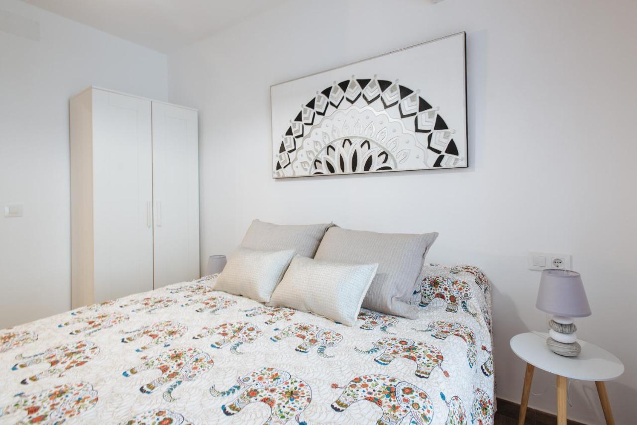 El Apartamento Del Reloj De Sol Sevilla Buitenkant foto