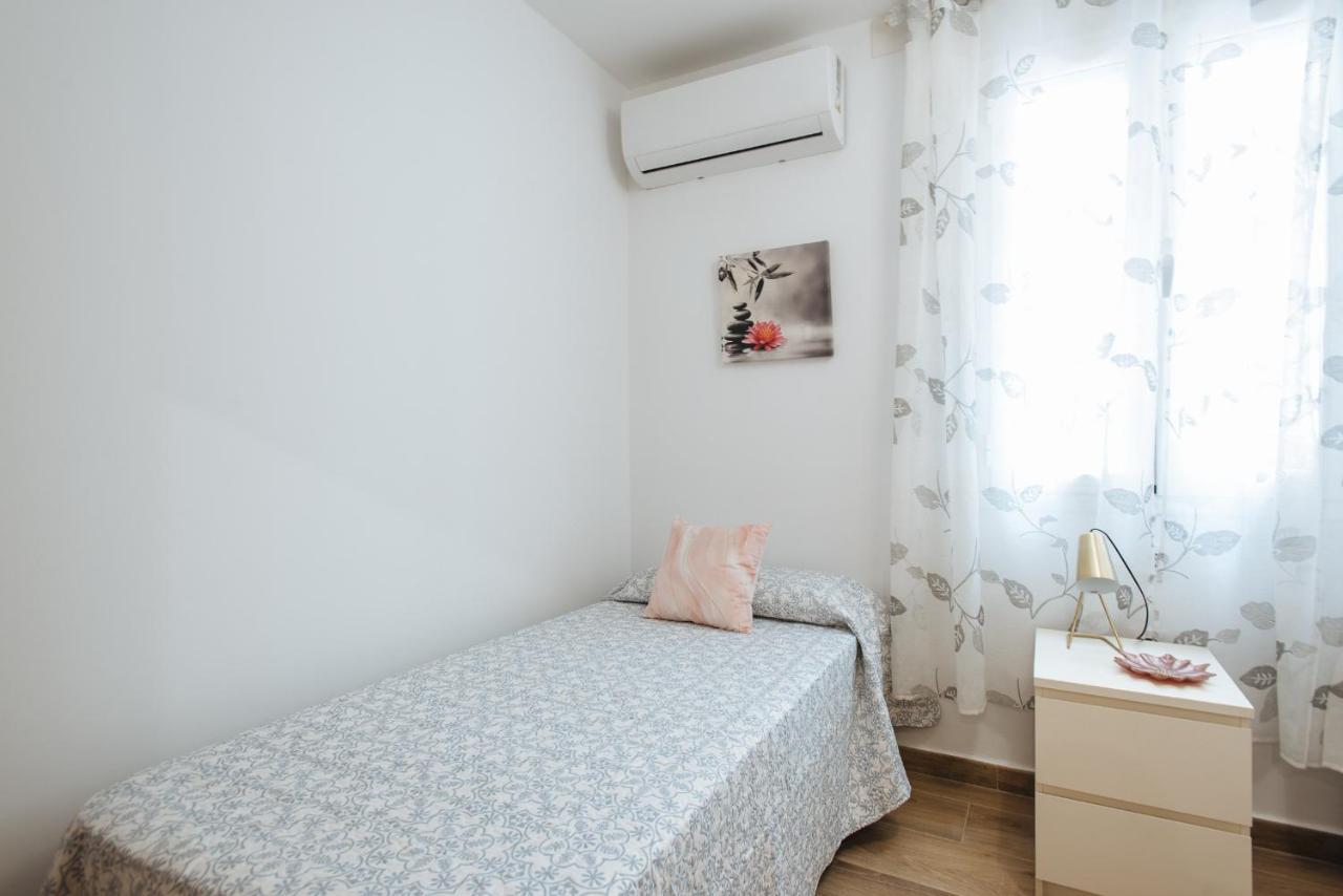 El Apartamento Del Reloj De Sol Sevilla Buitenkant foto
