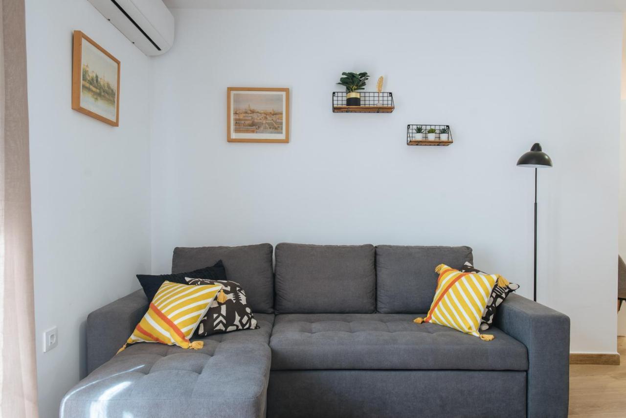 El Apartamento Del Reloj De Sol Sevilla Buitenkant foto