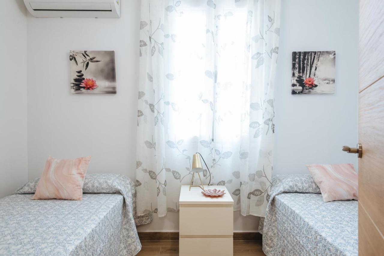 El Apartamento Del Reloj De Sol Sevilla Buitenkant foto